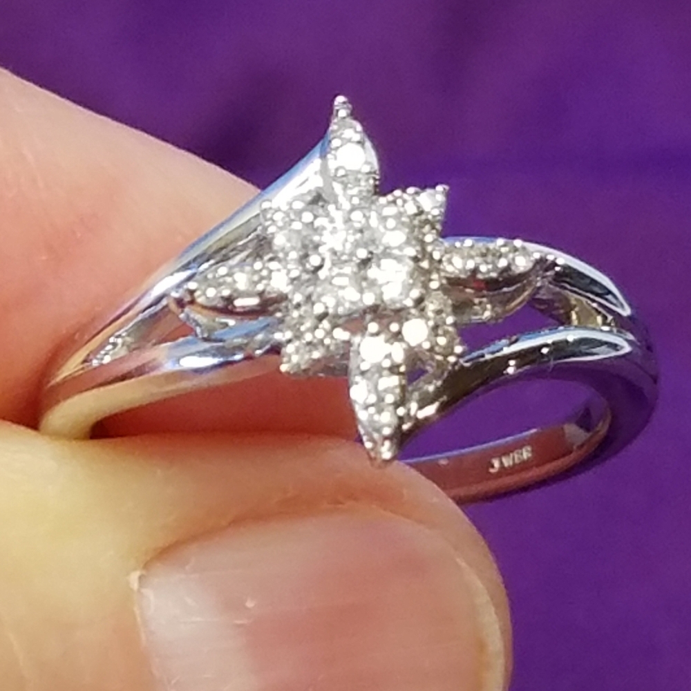 Diamond Cluster Ring - Picture 6 of 16